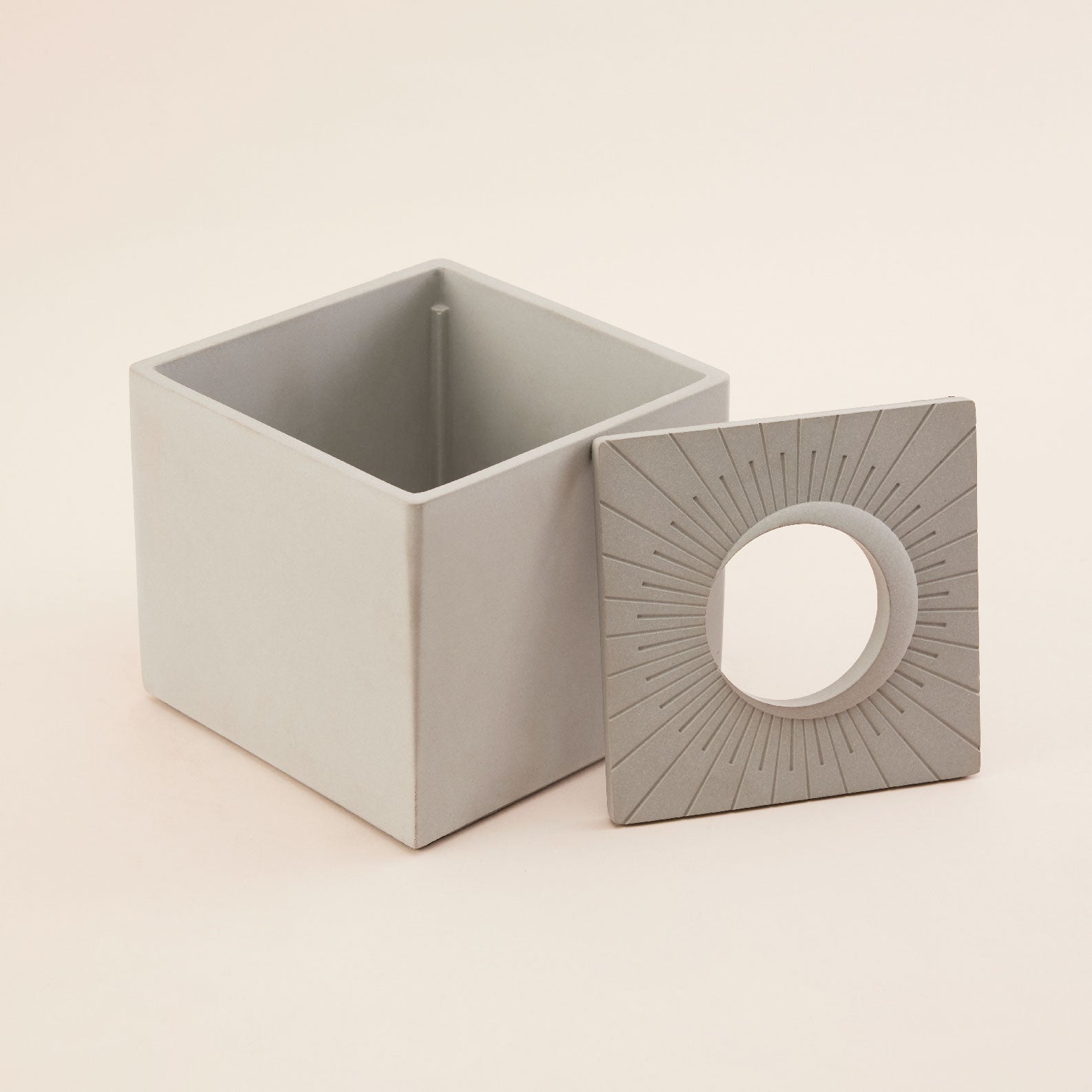 Square Concrete Tissue Box | กล่องใส่กระดาษทิชชู แบบม้วน ทรงสี่เหลี่ยมจัตุรัส