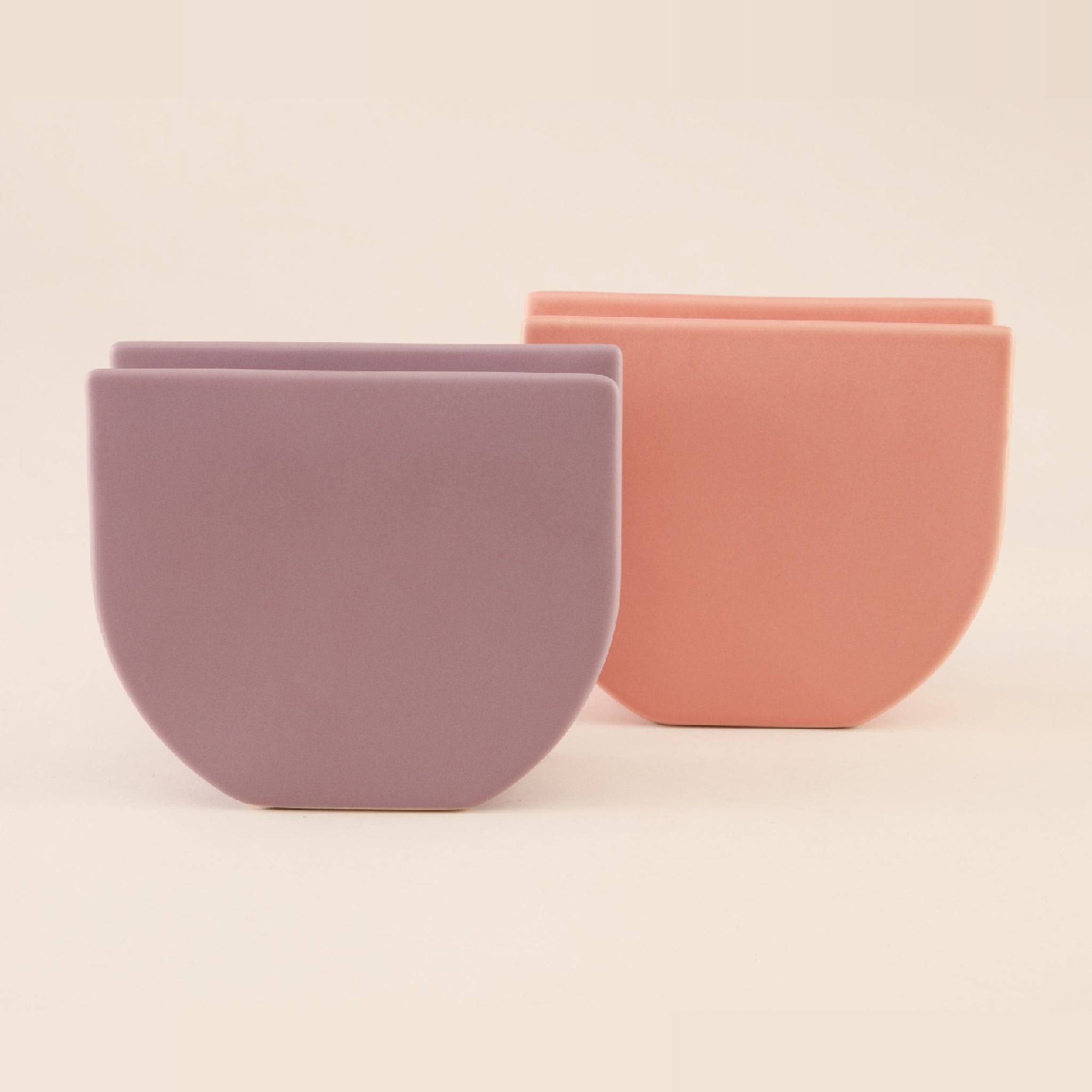 U-Shaped Ceramic Vase | แจกัน เซรามิก