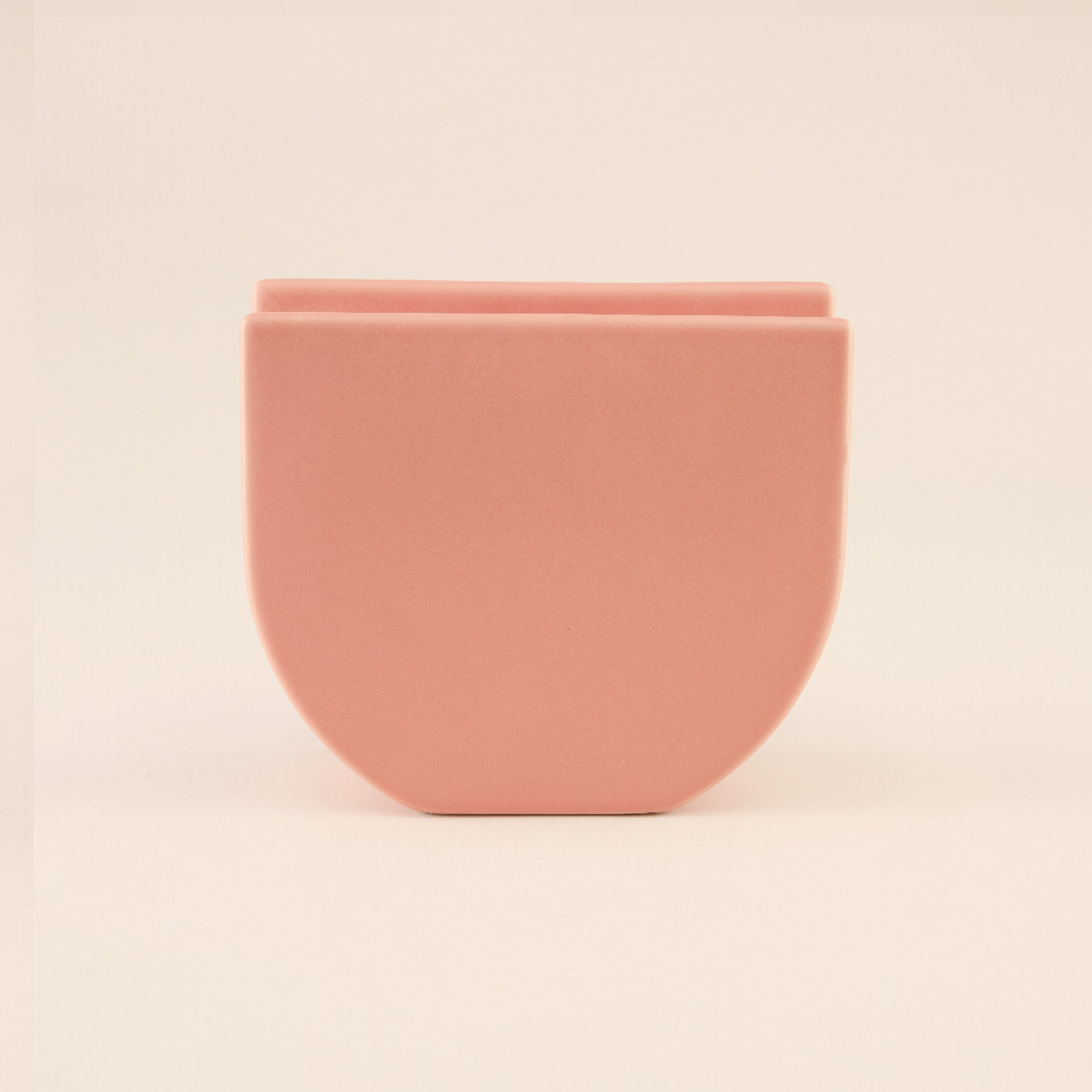 U-Shaped Ceramic Vase | แจกัน เซรามิก