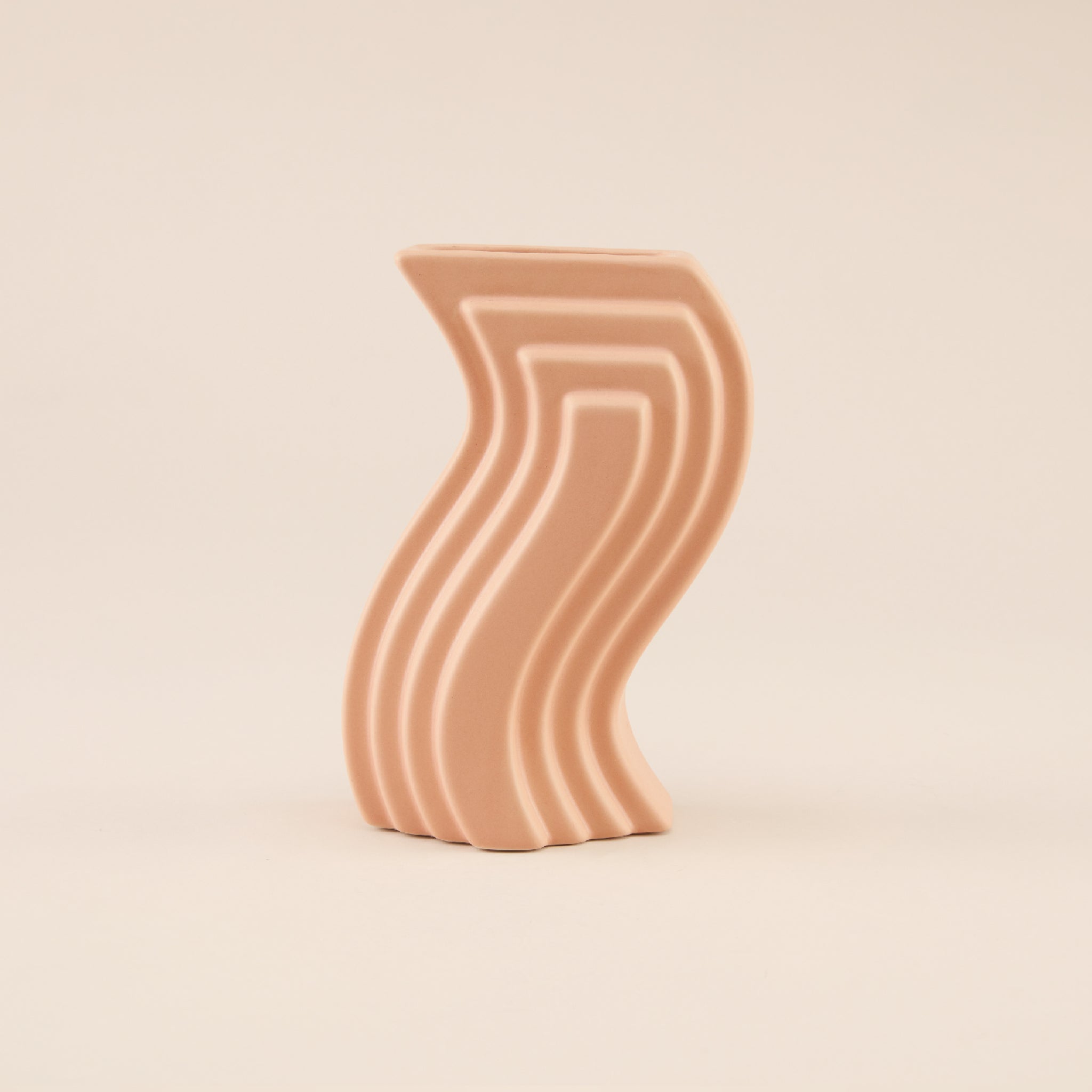 Wavy Steps Ceramic Vase | แจกัน