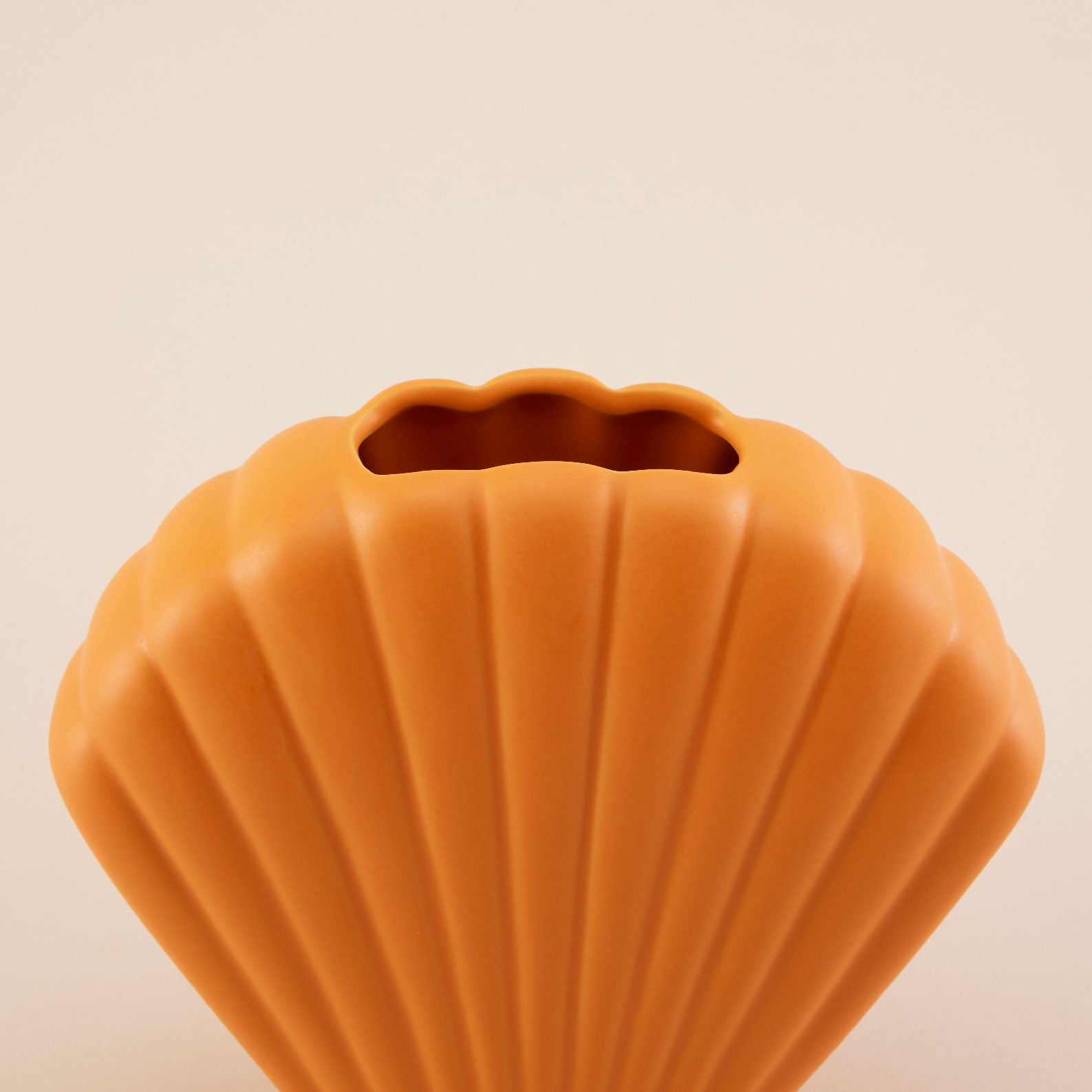 Orange Tone Shell Porcelain Vase | แจกัน เซรามิก