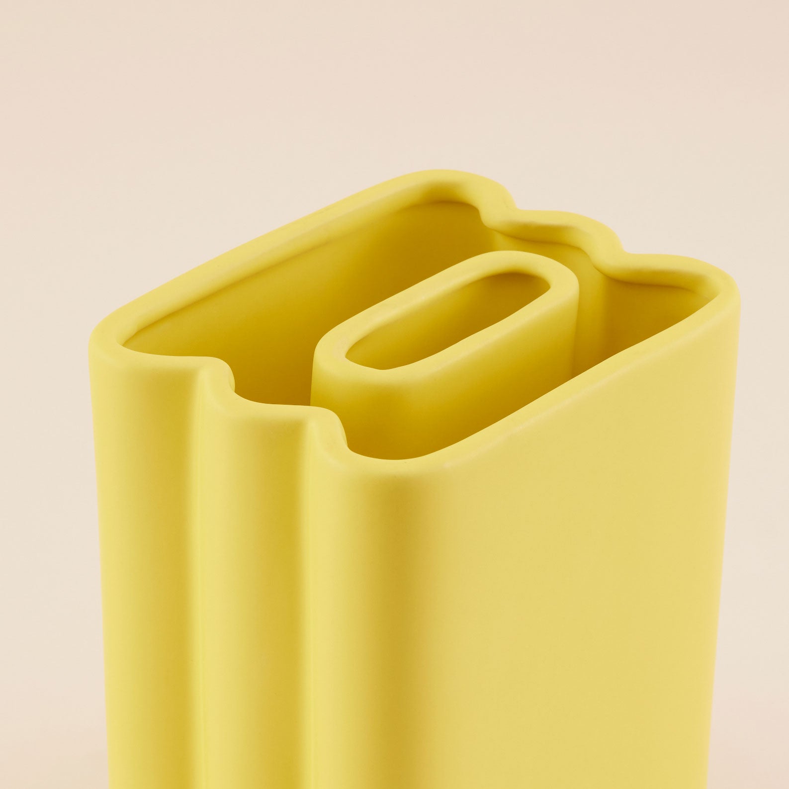 Yellow Geometric Vase | แจกัน เซรามิก