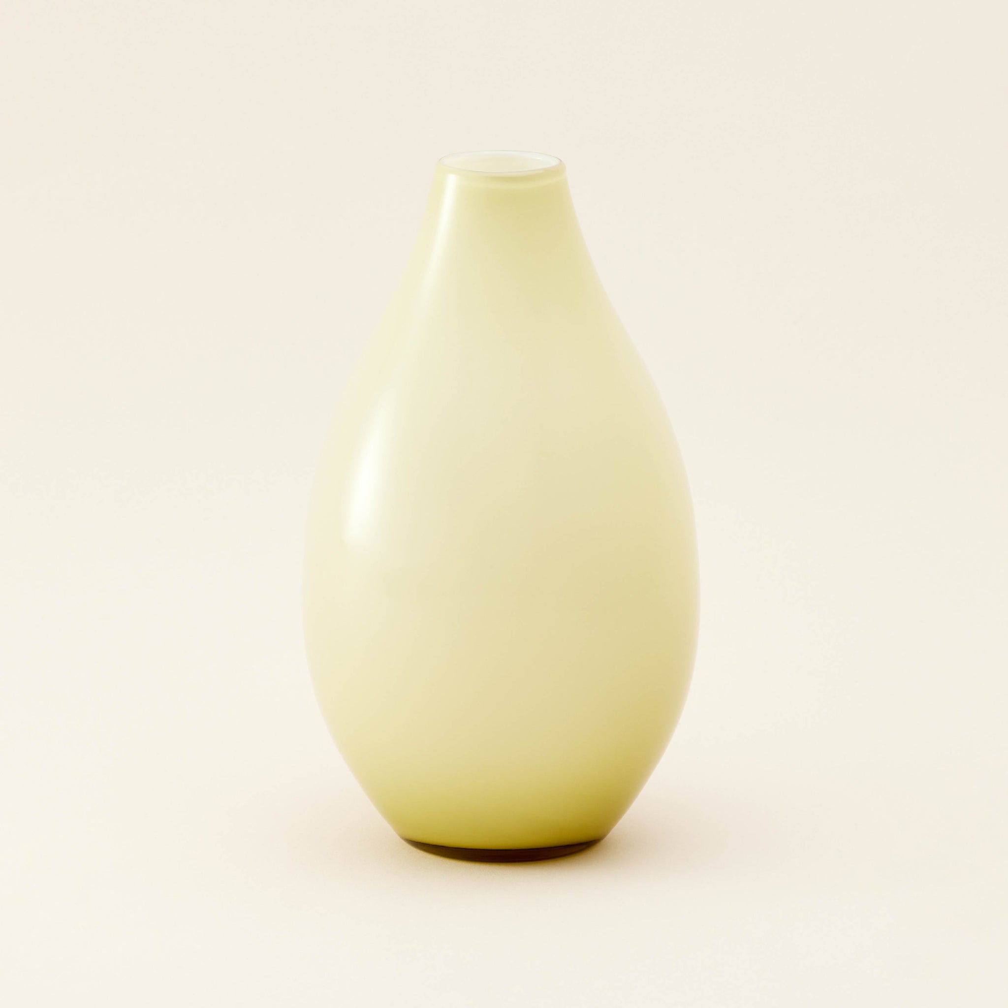 Eastern Glass Flower Vase | แจกัน