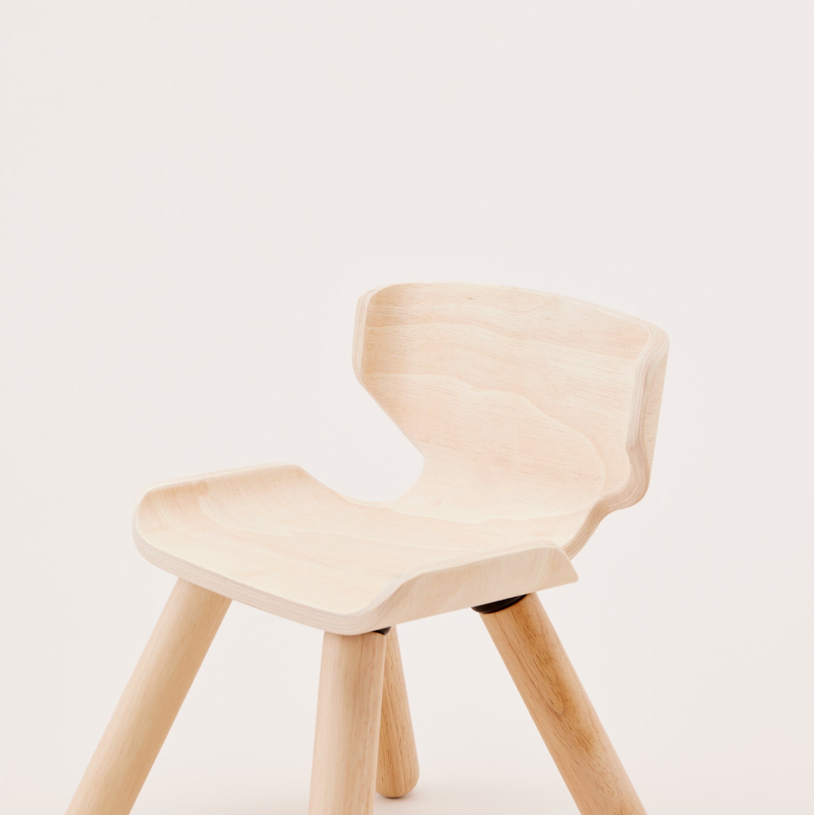 Plantoys Table & Chair Set | ชุดโต๊ะและเก้าอี้
