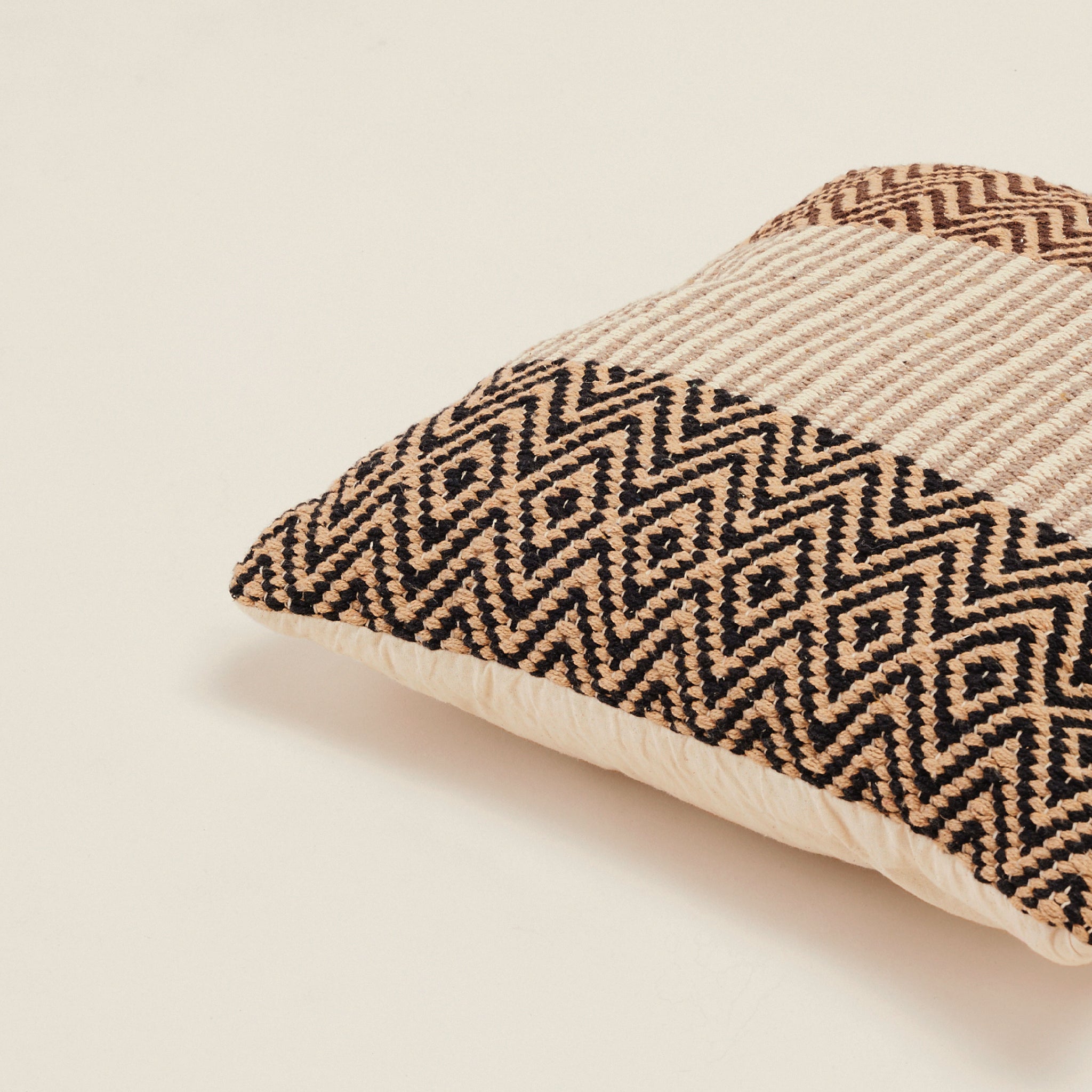 Brown Hand-Woven Cotton Cushion | หมอนอิงพร้อมปลอก