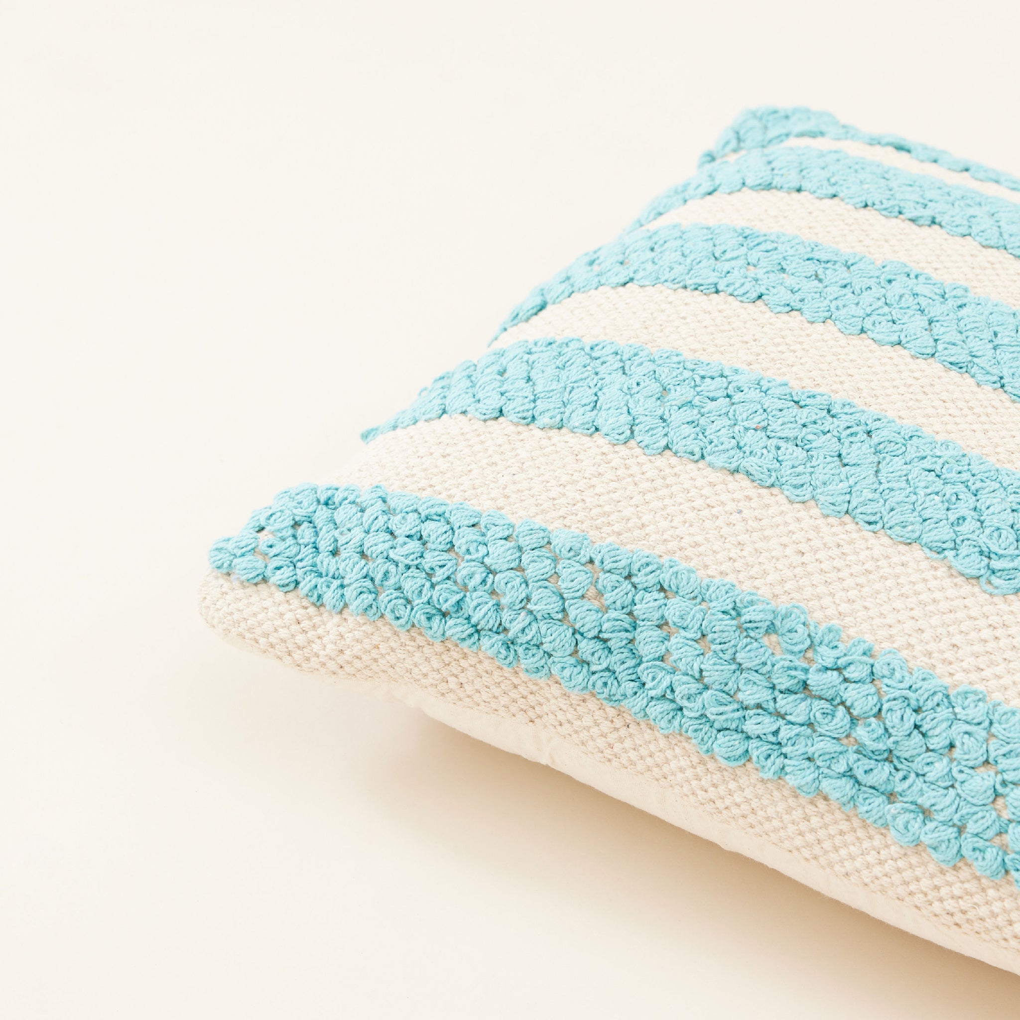 Stripes Hand-Woven Cotton Cushion | หมอนอิงพร้อมปลอก