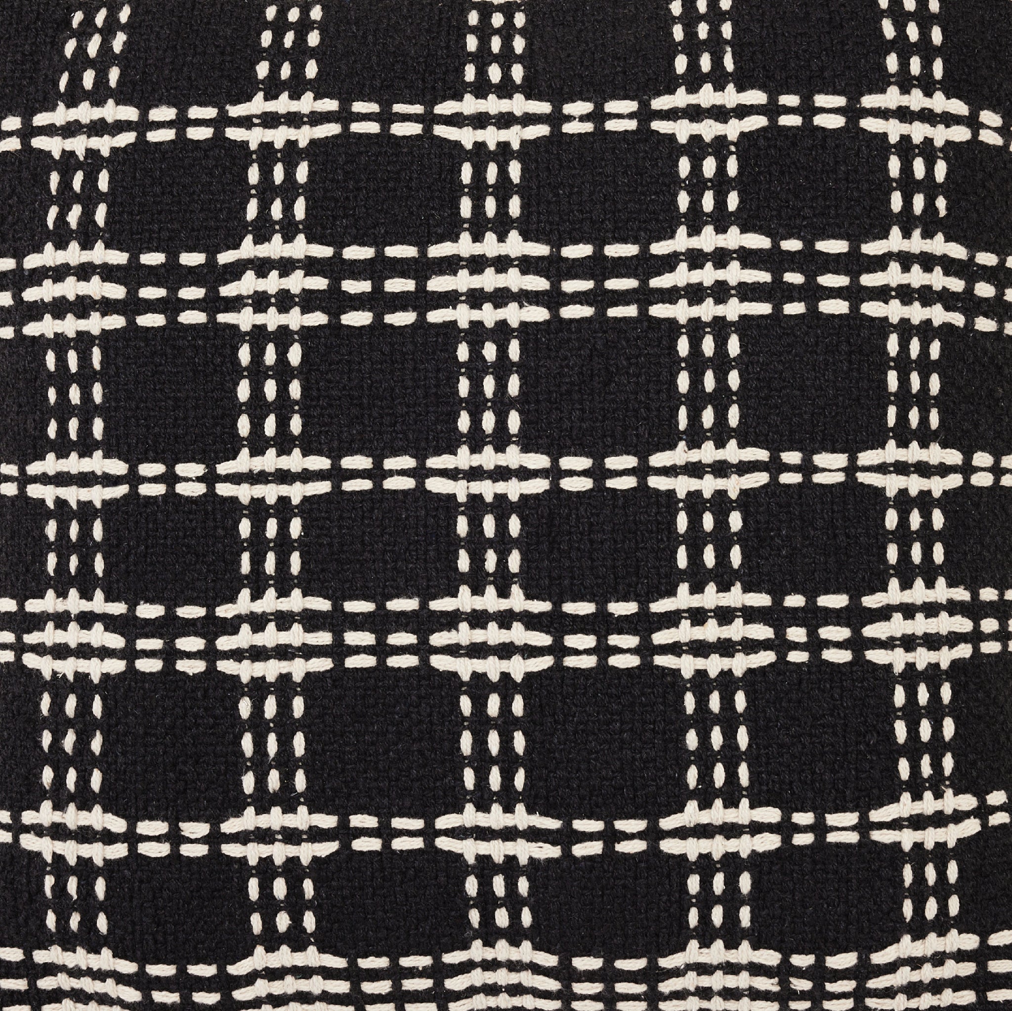 Check Pattern Hand-Woven Cotton Cushion | หมอนอิงพร้อมปลอก