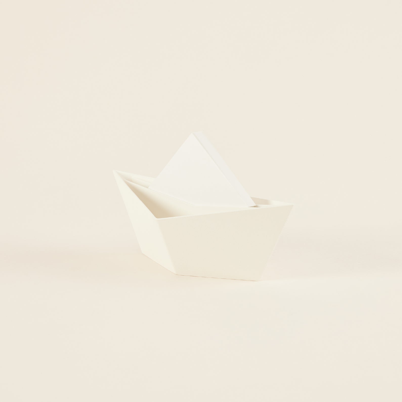 Moreover Design Paper Boat | ที่ใส่เครื่องเขียน และ กระดาษโน๊ต