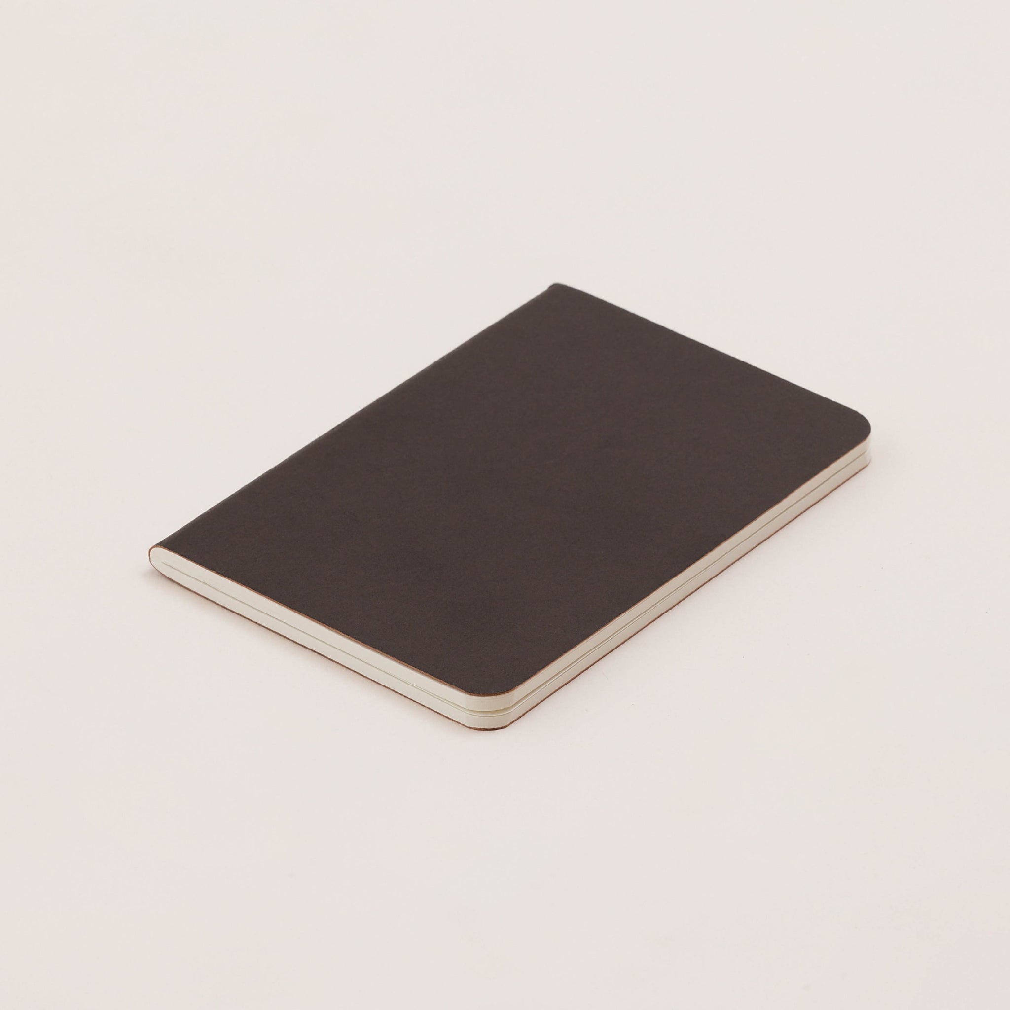Labrador Notebook Stitch Size S (Plain Paper) | สมุดโน้ต ไม่มีเส้น