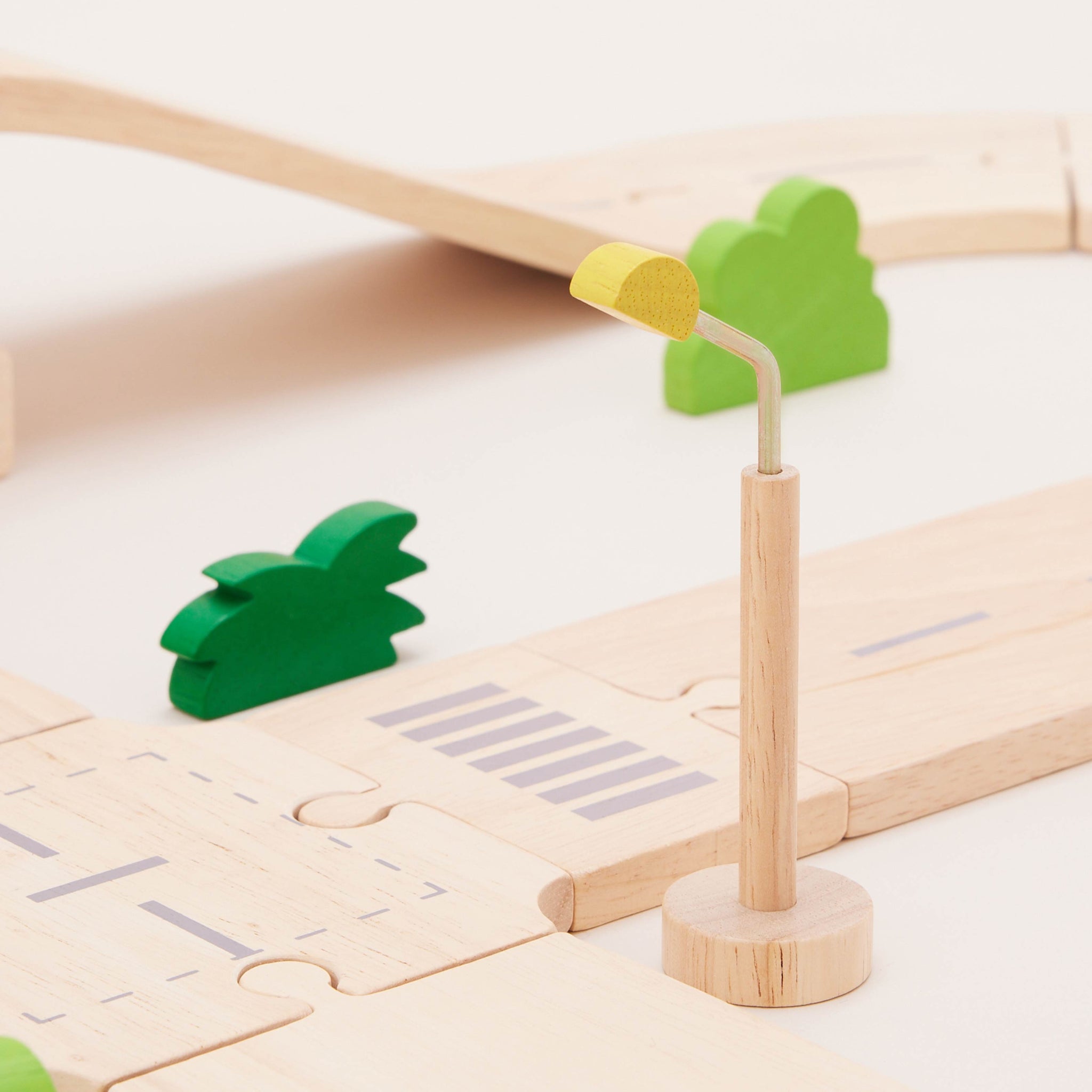 Plantoys Road System | ของเล่นไม้เสริมทักษะ ชุดรางรถไฟ