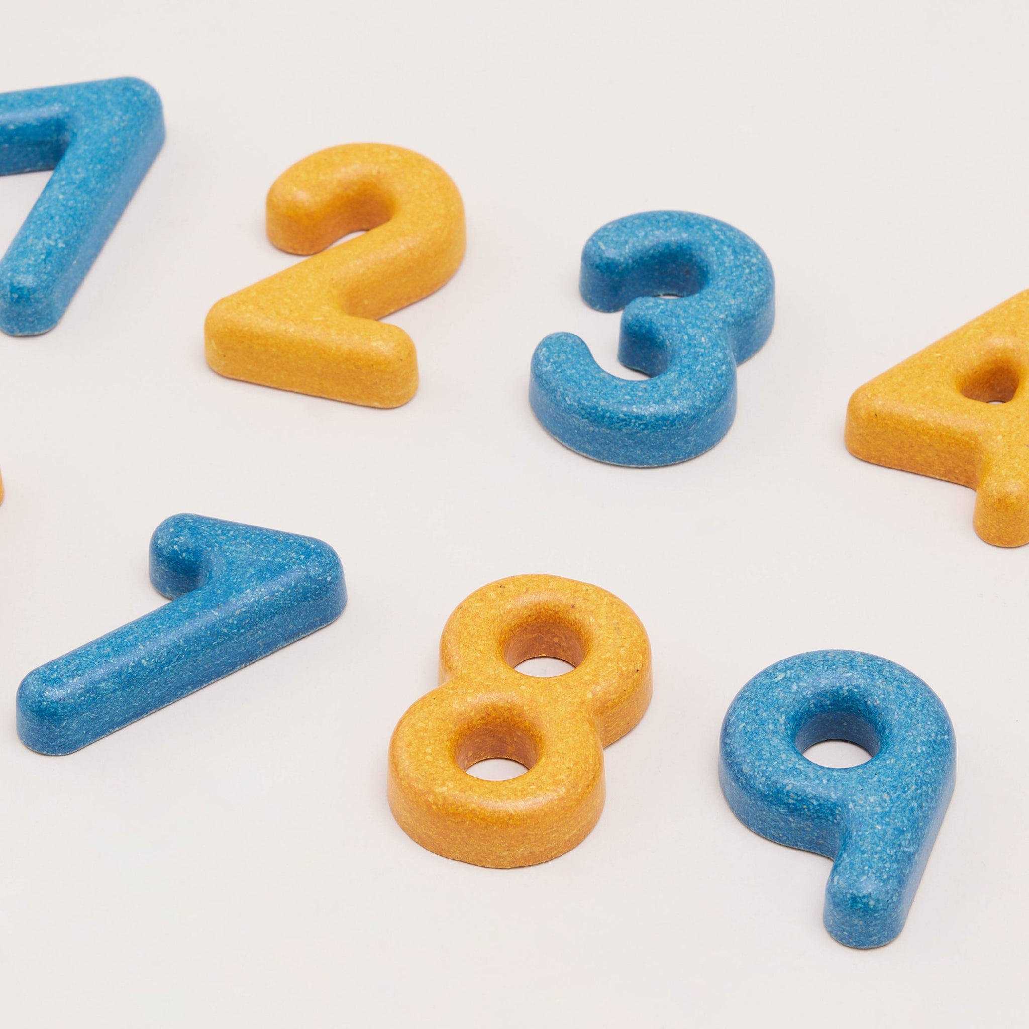 Plantoys Numbers And Symbols | ของเล่นไม้เสริมพัฒนาการ ชุดตัวเลข