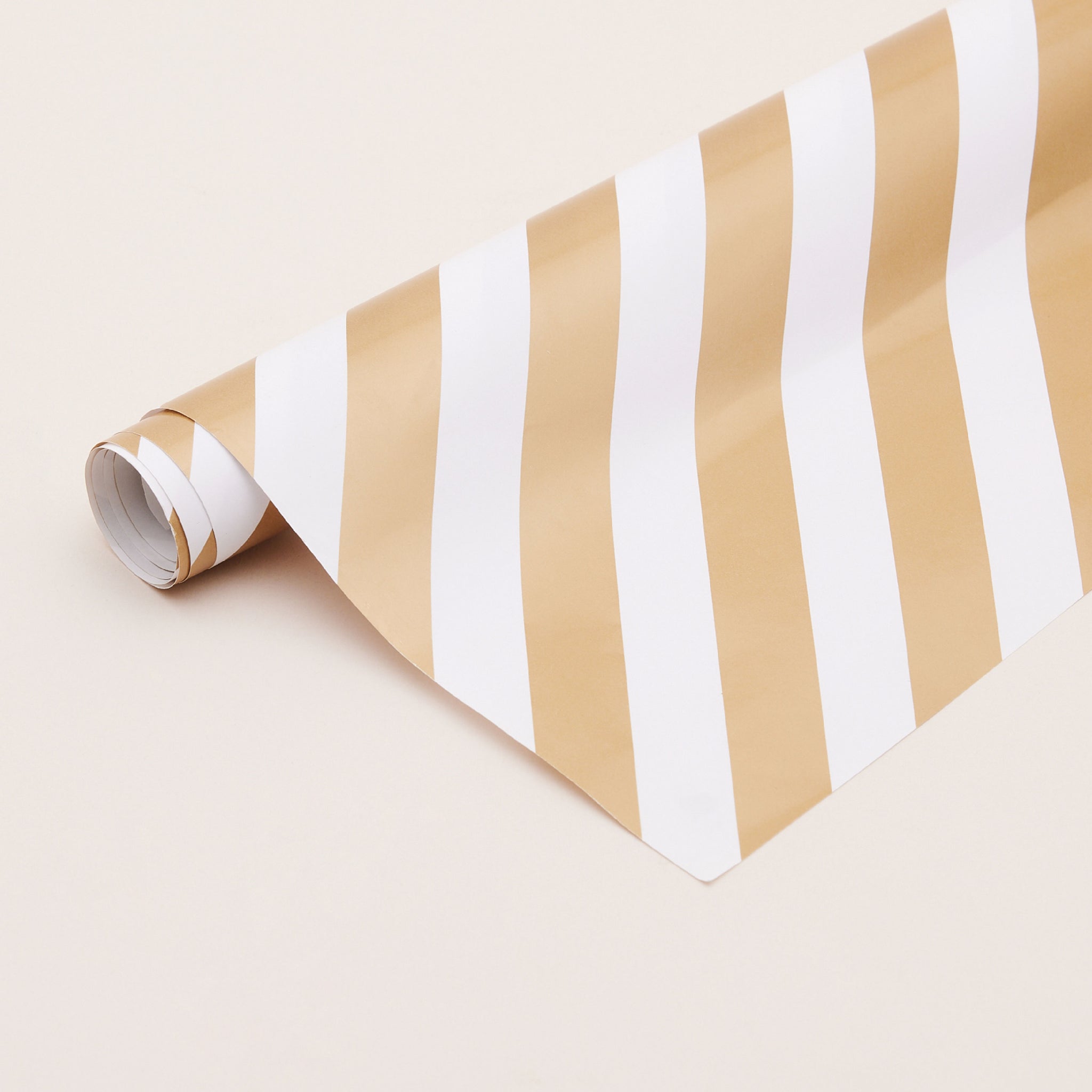 Gold Stripes Gift Wrapping Paper | กระดาษห่อของขวัญ ลายทาง