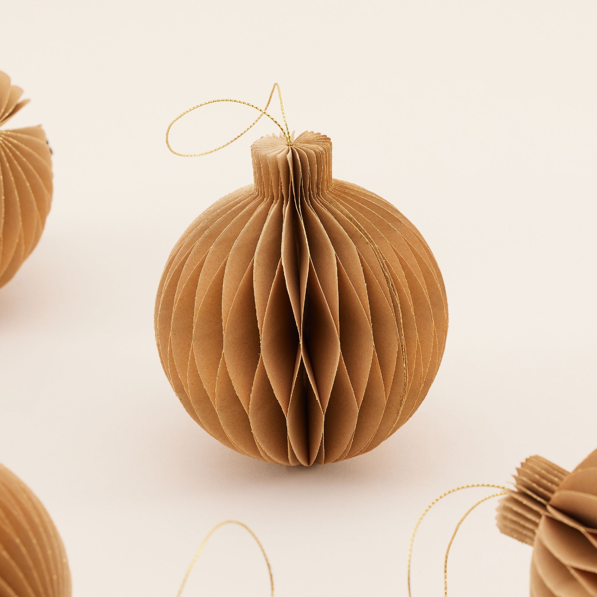 Honeycomb Ball Ornament Set | ของตกแต่ง ต้นคริสต์มาส
